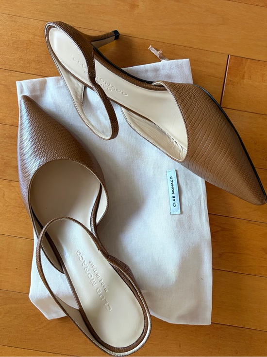 Club Monaco Shoes - Club Monaco Tan/Brown kitten heel mule